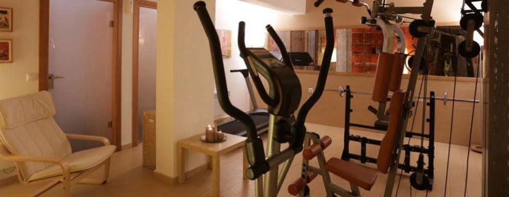 Gamila Rocks Mountain Hotel أريستي المظهر الخارجي الصورة